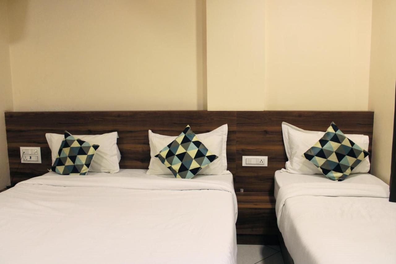 Maruti Group Of Hotels - Shri Naman Nāthdwāra Exterior foto