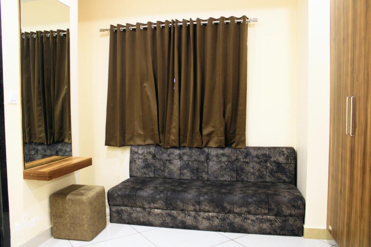 Maruti Group Of Hotels - Shri Naman Nāthdwāra Exterior foto