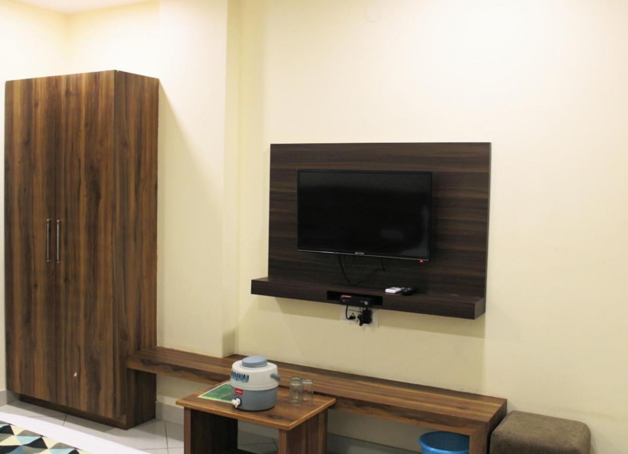 Maruti Group Of Hotels - Shri Naman Nāthdwāra Exterior foto