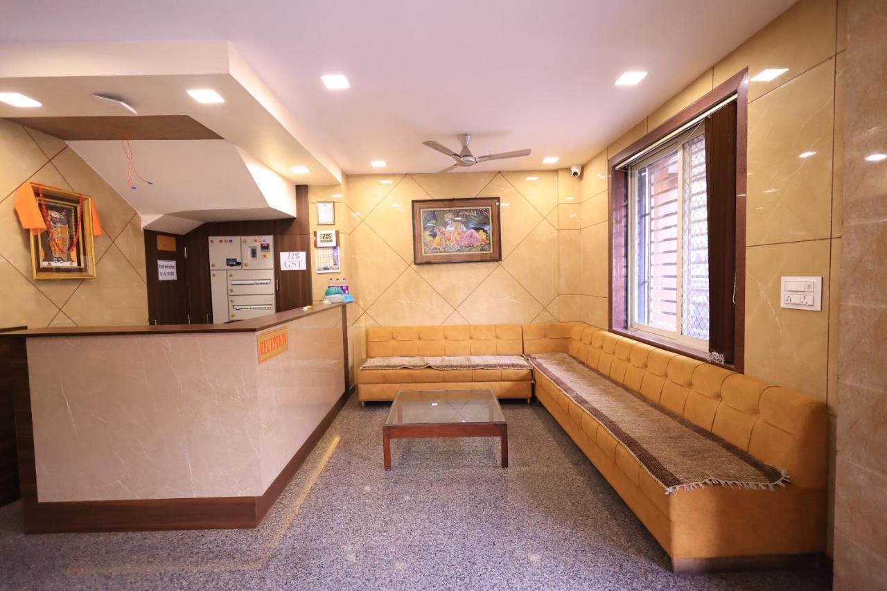 Maruti Group Of Hotels - Shri Naman Nāthdwāra Exterior foto